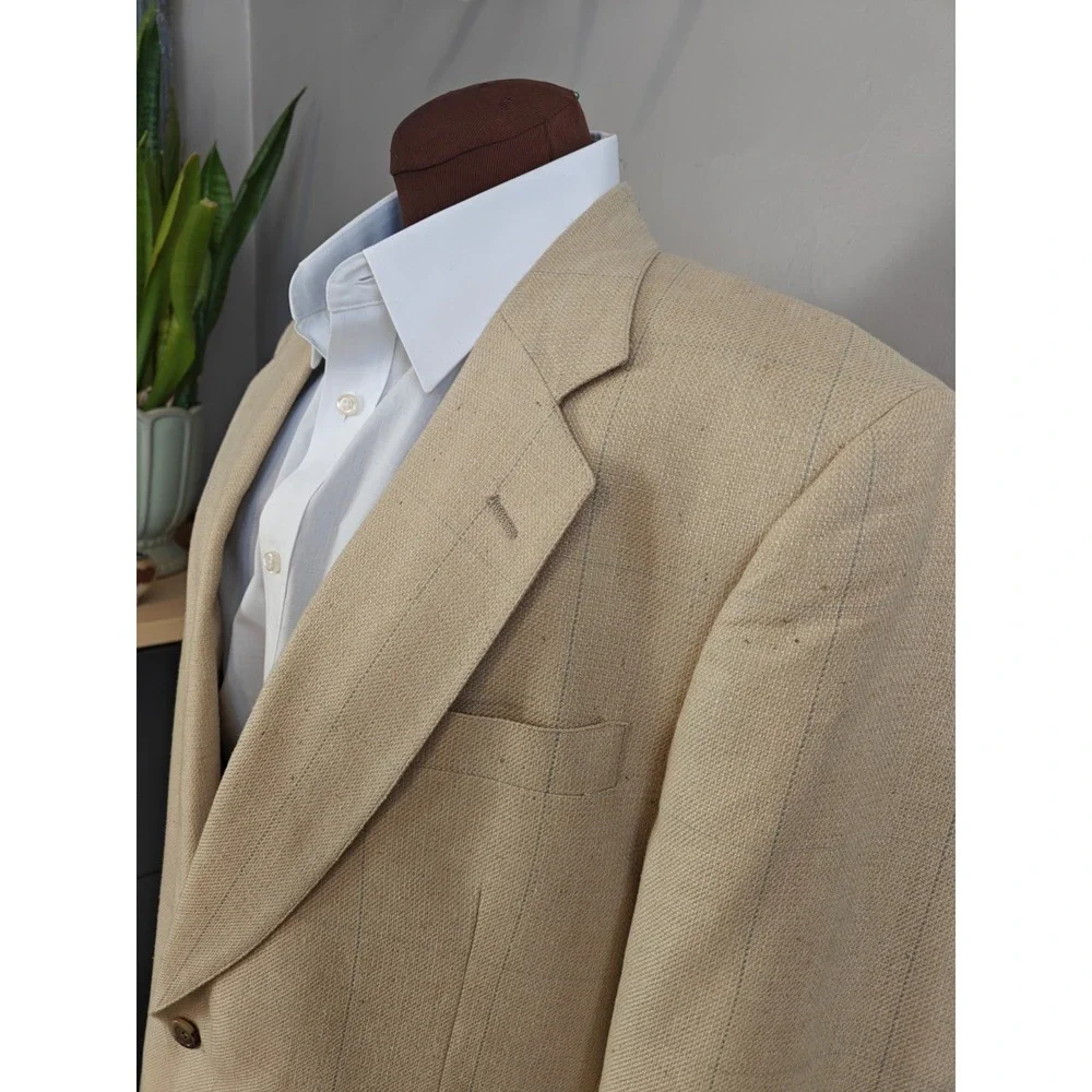 Jos A Bank Mens Blazer Sports Coat 41L Cream Made in USA Vintage 2 Button Check